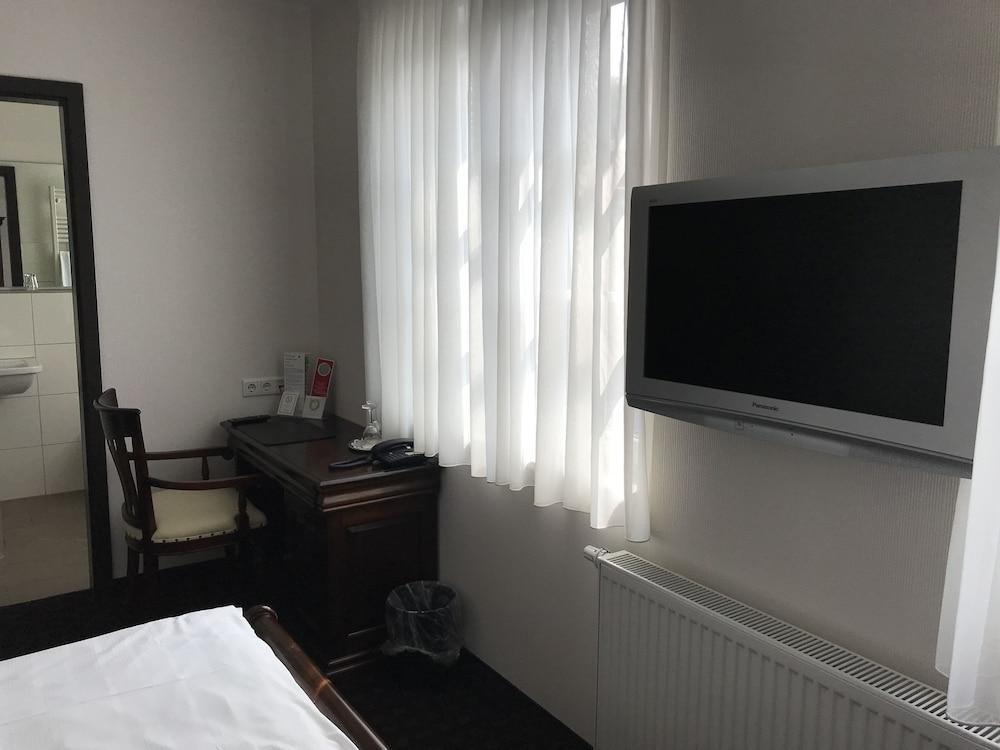 Althoff'S Landhotel Охтруп Екстериор снимка